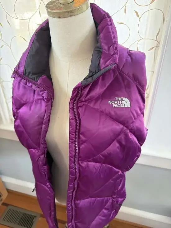 The North Face Women's Metallic Purple 550 Down Quilted Puffer Vest Size Medium - Picture 2 of 8